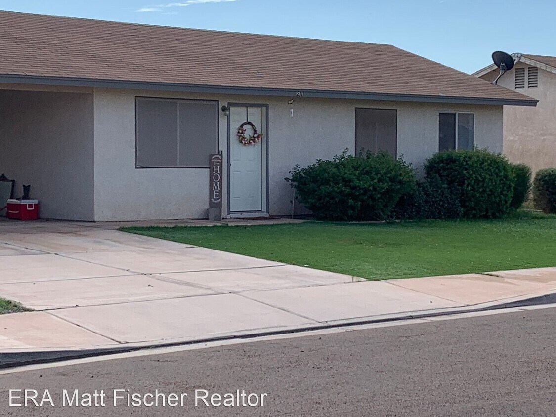 2111 S 44th Ave, Yuma, AZ 85364 House Rental in Yuma, AZ