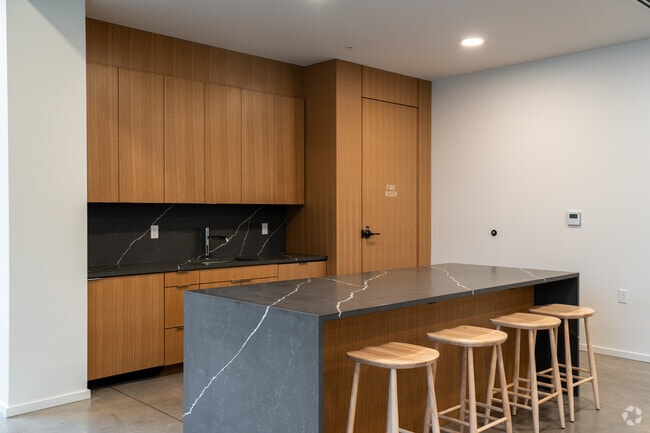 Community Kitchen - Rothko Residences