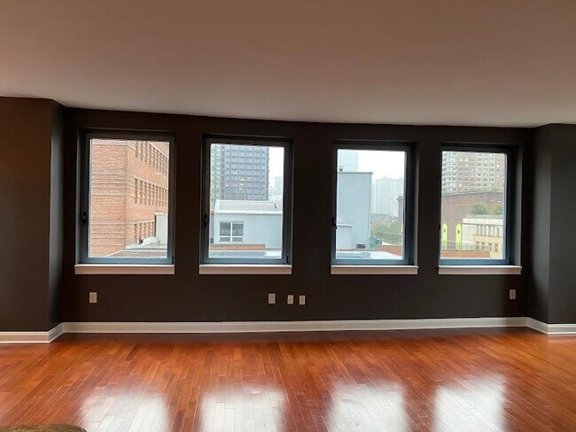 Foto del edificio - 311 Washington St