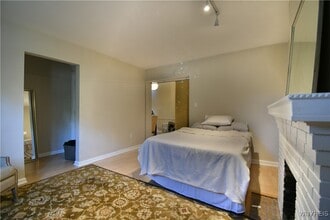 Building Photo - 54 Normal St