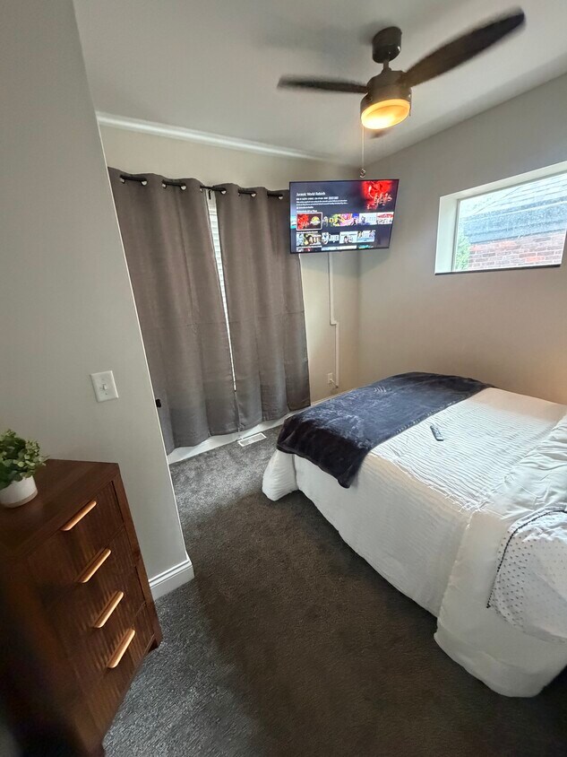 Foto del edificio - 931 Linwood Ave