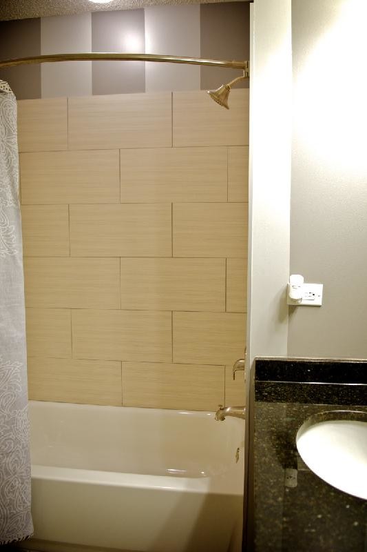 Building Photo - 361 E Ohio St