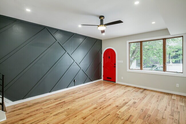 Building Photo - 1129 S 12th St