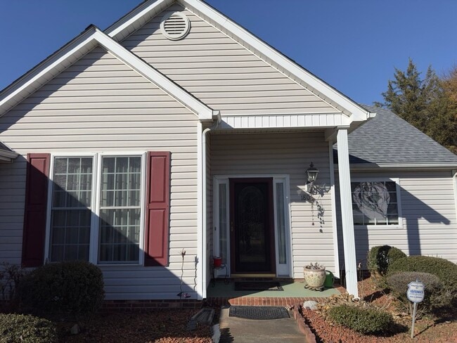 Building Photo - 1806 Hanford Hills Rd