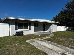Building Photo - 156 Pinecrest Dr