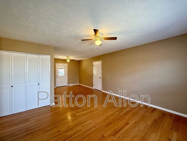 Building Photo - 12 W Haith Dr