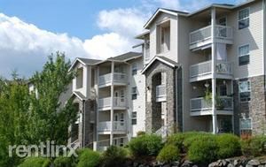 Foto del edificio - 22626 NE Inglewood Hill Rd