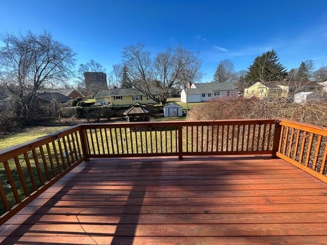 Building Photo - 123 Folino Dr