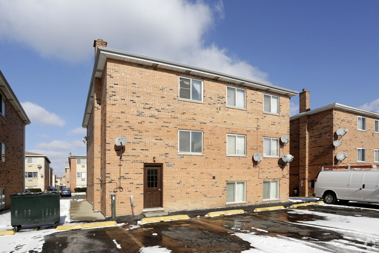 Foto del edificio - 9209 Sally Ln