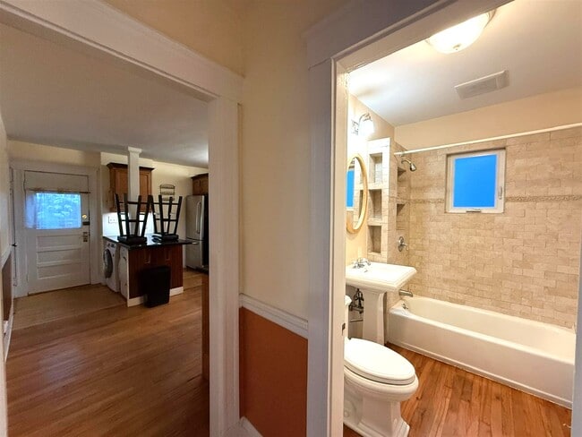 Foto del edificio - 67 Fairfax St