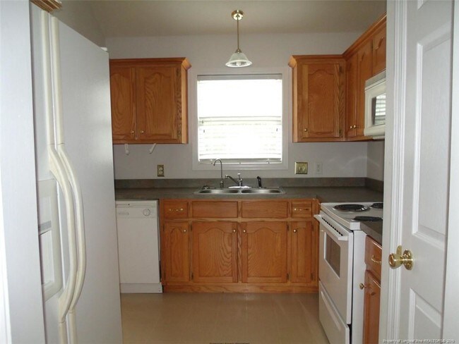 Foto del edificio - 178 Colonial Hills Dr