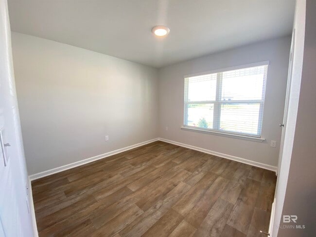 Building Photo - 10660 Northern Dancer Ct