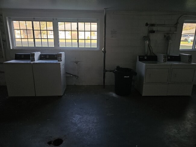 Building Photo - The Aerie on 11th Street