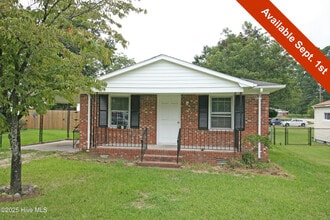 Building Photo - 1329 Hazel Ave