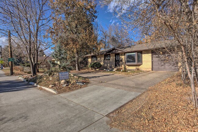 Building Photo - 5 Bedroom Ranch in Mid-Town Fort Collins