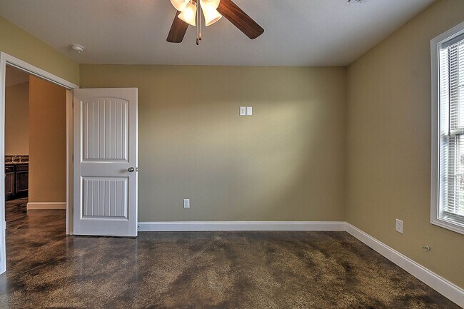 Building Photo - 49 Sutter Place
