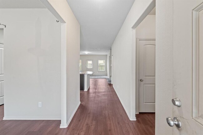 Building Photo - 2043 Harmon Park Ct