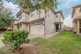 Building Photo - 2714 Maybrook Hollow Ln
