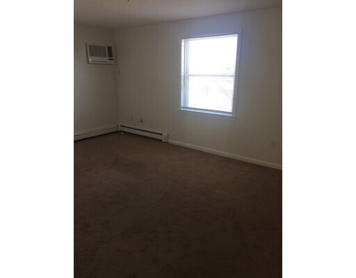 Primary Photo - 4 McLaughlin St