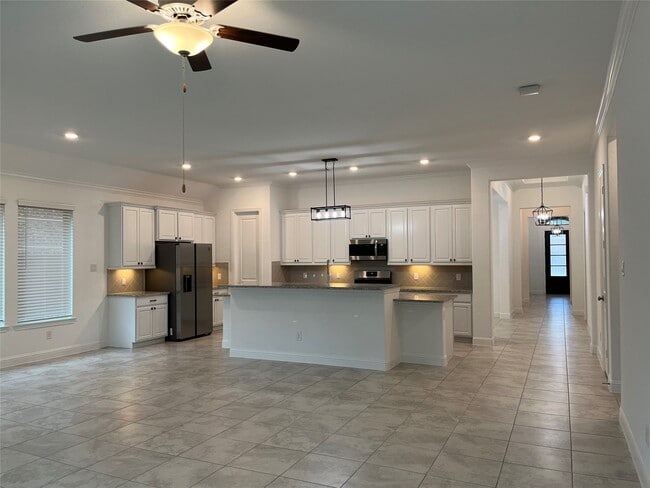 Building Photo - 28226 Whitmore Bend Dr