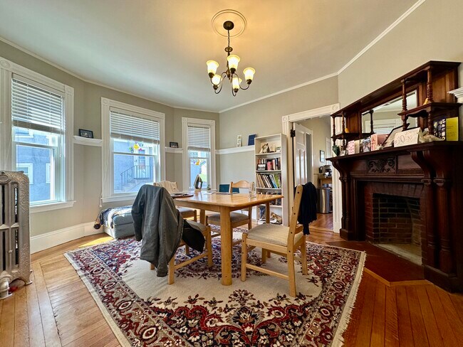 Building Photo - 12 Matchett St