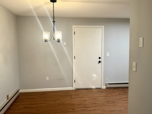 Building Photo - 173 Homestead St