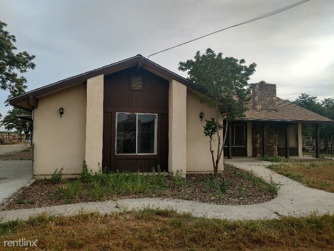 Foto del edificio - 3 br, 2 bath House - 13245 Ave 232 A Unit A