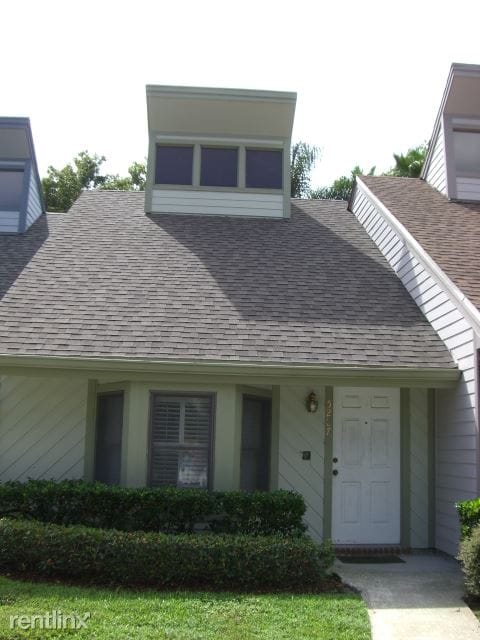 Primary Photo - 5207 Oak Charter Ct