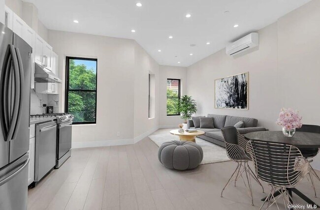 Foto del edificio - 370 Marion St