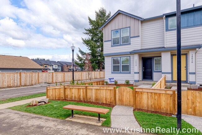 Foto del edificio - Beautiful NEW CONSTRUCTION  3 Bedroom 2.5 ...