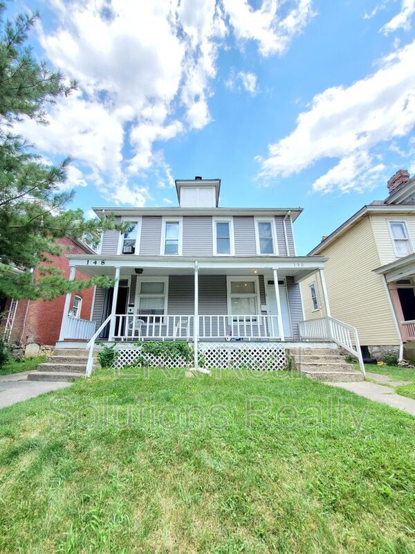 Primary Photo - 150 Midland Ave