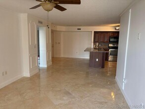 Building Photo - 1801 N Flagler Dr