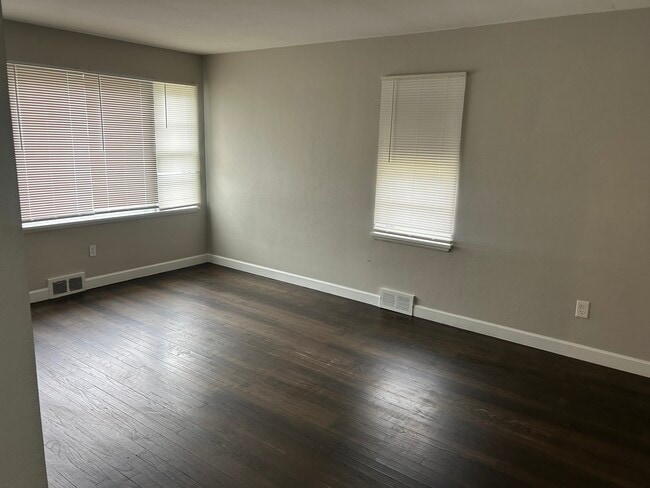 Foto del edificio - 719 S Jefferson St