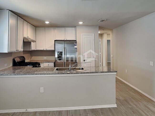 Foto del edificio - 4406 Meadowland Pl