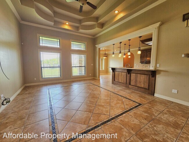 Building Photo - 3 br, 2.5 bath House - 127 Alvarez Court