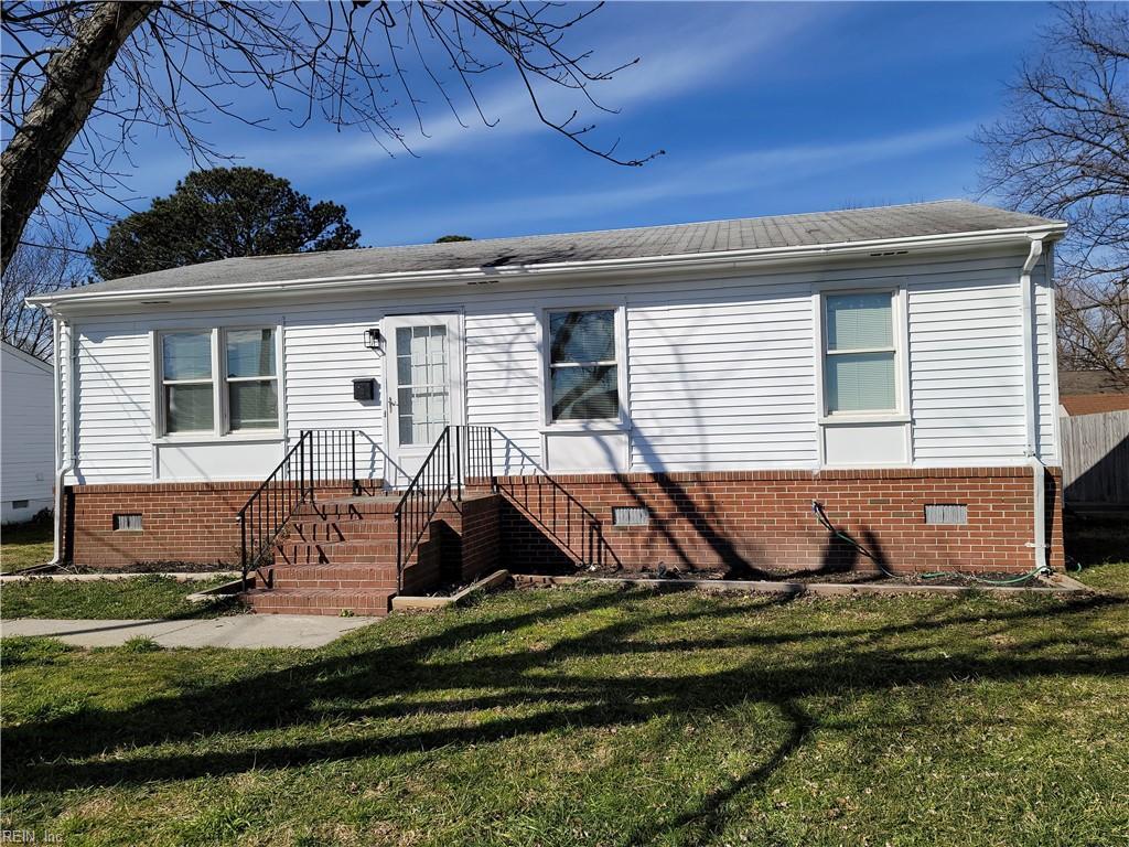 Primary Photo - 8 Skyland Dr