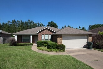 Building Photo - 8154 Greer Dr