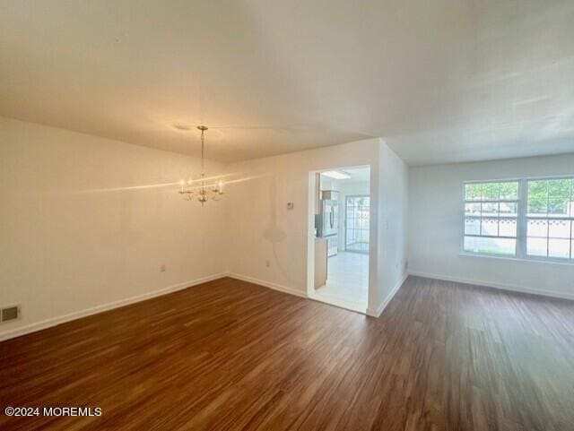Building Photo - 39 Meadow Ln