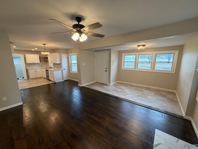 Foto del edificio - 1628 8th St SE