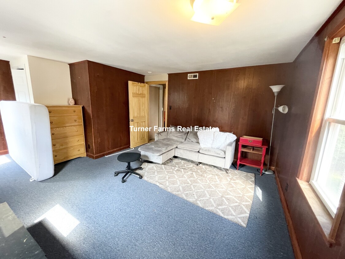 Foto principal - 103 Buttonwood St