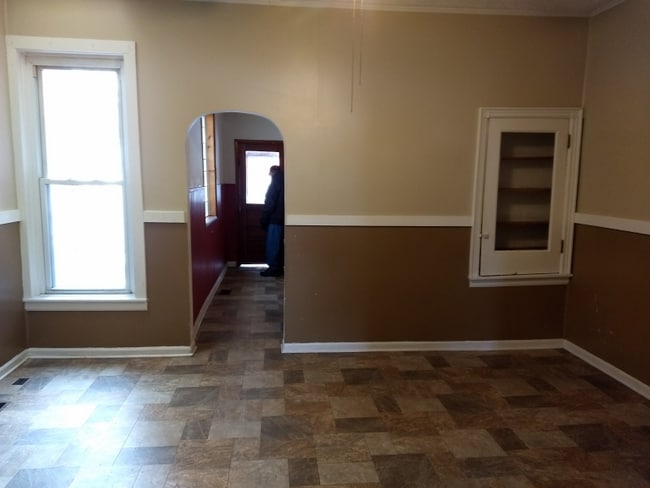 Building Photo - 3925 Burgoon Rd
