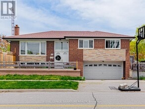 Building Photo - 193 Fairglen Ave