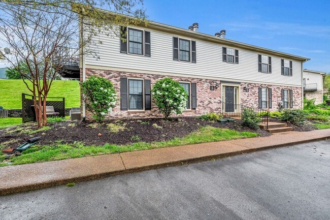 Photo - Spotless home in the most convenient locat...