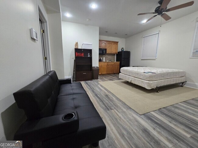 Foto del edificio - 194 Centennial Way