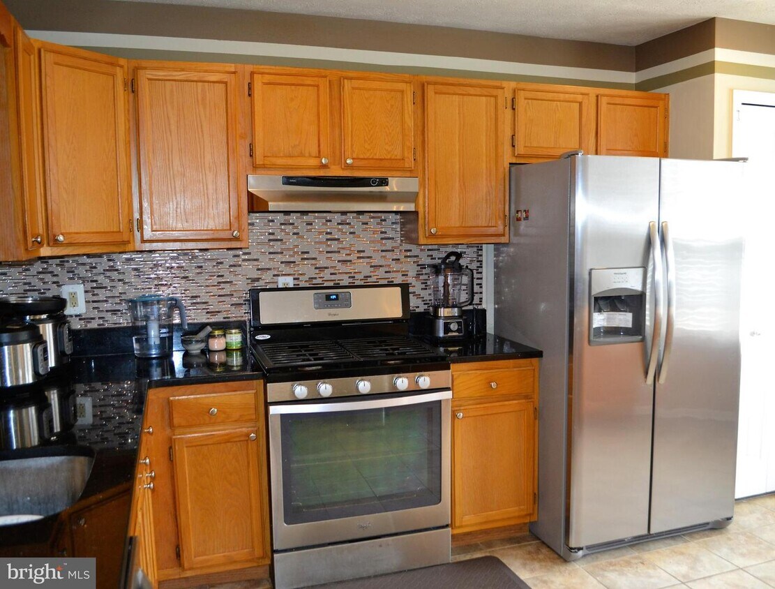 2528 Stow Ct, Crofton, MD 21114 Townhome Rentals in Crofton MD