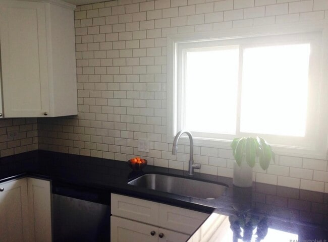 Building Photo - 357 Winsome Pl