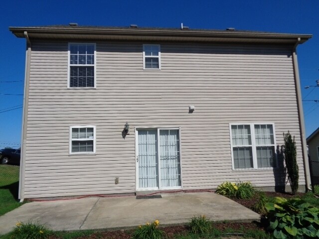 Building Photo - 804 Starglen Ct