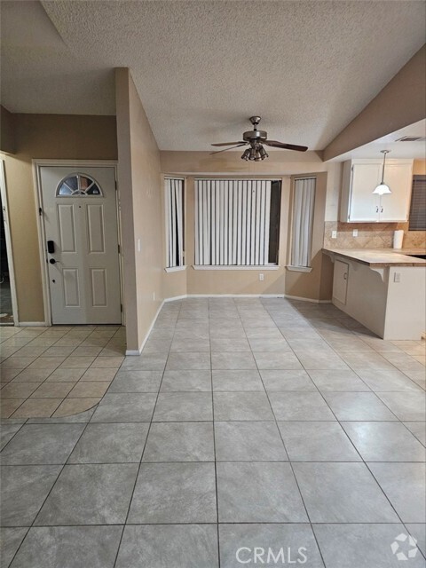 Building Photo - 14303 Meadow Grove Dr