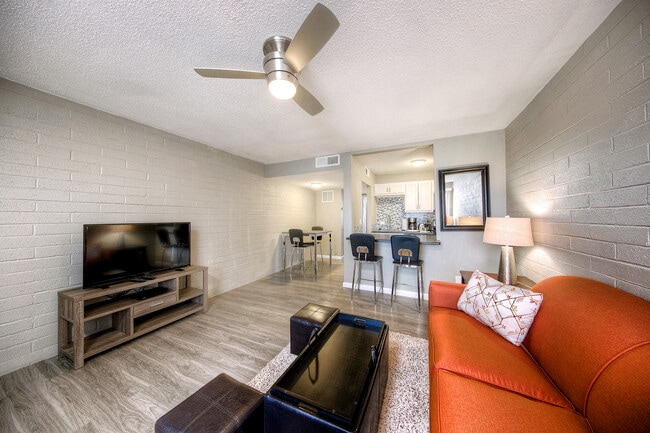 Building Photo - Spring Leaf Apartments