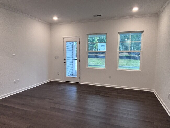 Building Photo - 10064 Regal Dr